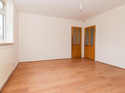 4 Bed Semi-Detached House, Wentworth Avenue, M6