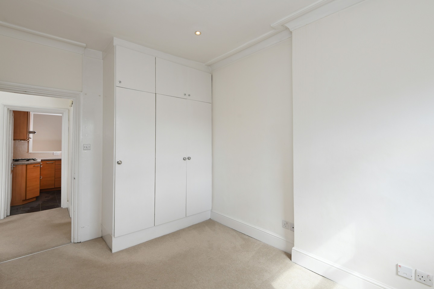 Additional image 10 of 2 Bed Flat, Buckland Crescent, NW3, N1 7GU