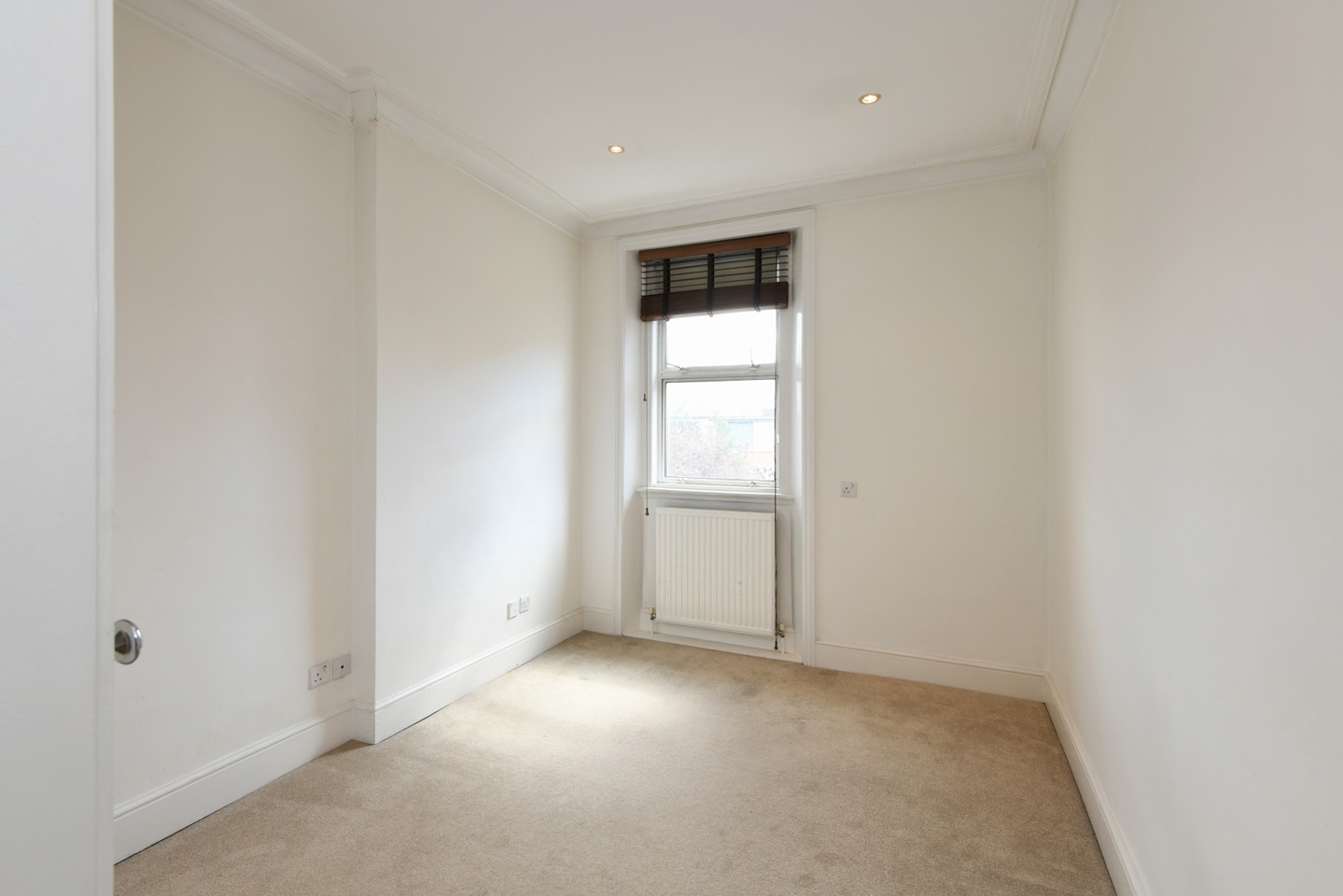 Additional image 9 of 2 Bed Flat, Buckland Crescent, NW3, N1 7GU
