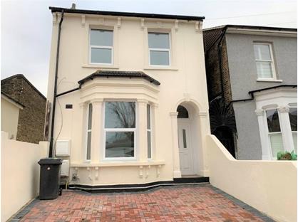 1 Bed Flat, Birkbeck Road, BR3