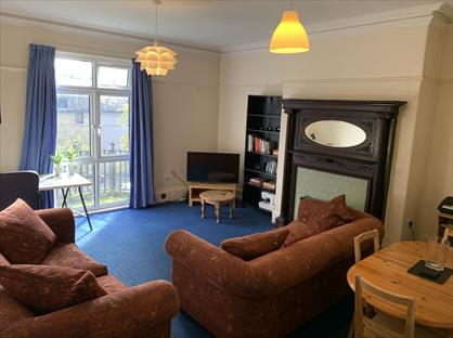 2 Bed Flat, Moorland Hall, LS3
