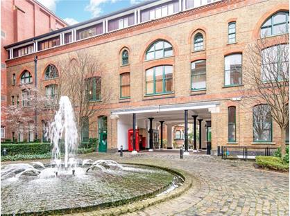 2 Bed Flat, Park West Building Bow Quarter, E3