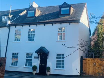 4 Bed End Terrace, The Strand, EX8