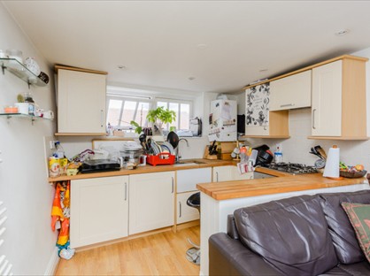 1 Bed Flat, Causeway, OX26