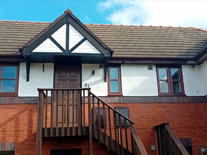 2 Bed Maisonette, Mulberry Mews, SK4
