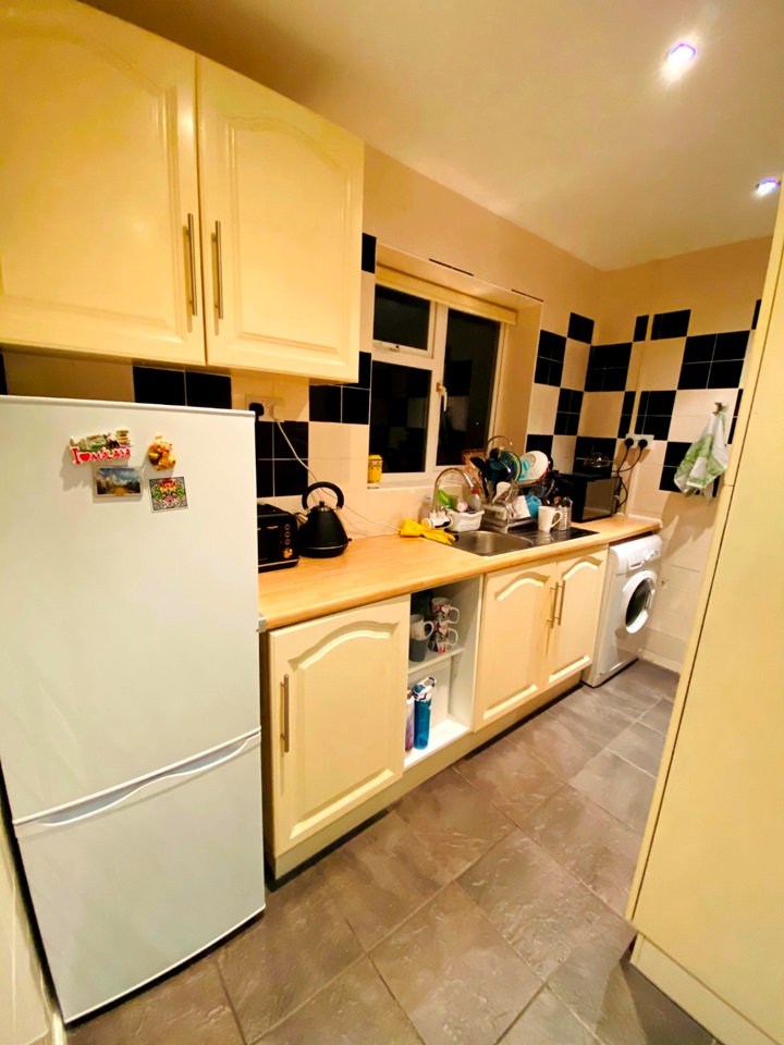 Additional image 5 of 2 Bed Maisonette, Sedgemoor Road, CV3, N1 7GU