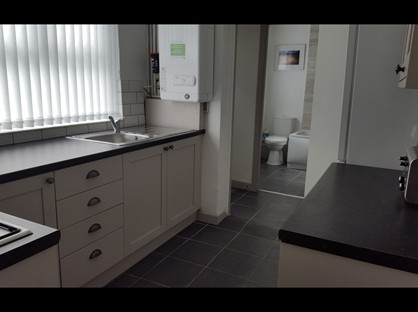 Room in a Shared House, Mansell Road, L6