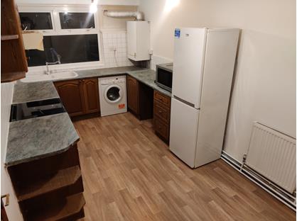 3 Bed Maisonette, Navestock Crescent, IG8