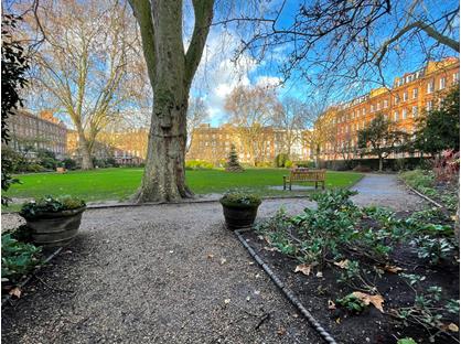 2 Bed Flat, Nevern Square, SW5