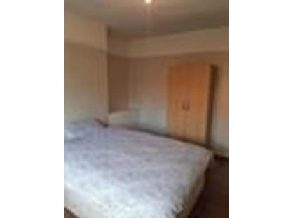 Room in a Shared House, Duncan Grove, W3