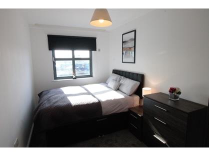 2 Bed Flat, Staten Court, L1