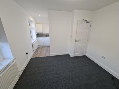 Room in a Shared House, Windsor Road, B65