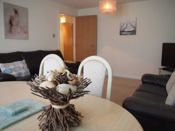 2 Bed Flat, Papermill Wynd, EH7 photo 5