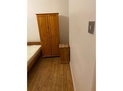 Room in a Shared Flat, Southmead Road, SW19