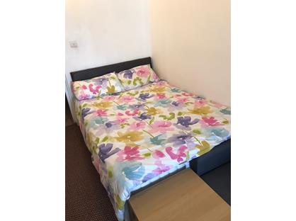 1 Bed Flat, Carisbrooke Road, CR4