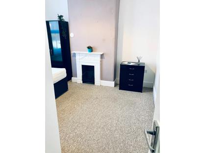 Room in a Shared House, Yeovil, BA21