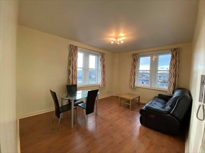 2 Bed Flat, Harbour Road, EH21