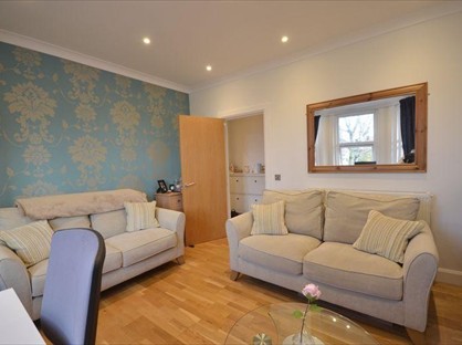 1 Bed Flat, Fortescue Road, BH3