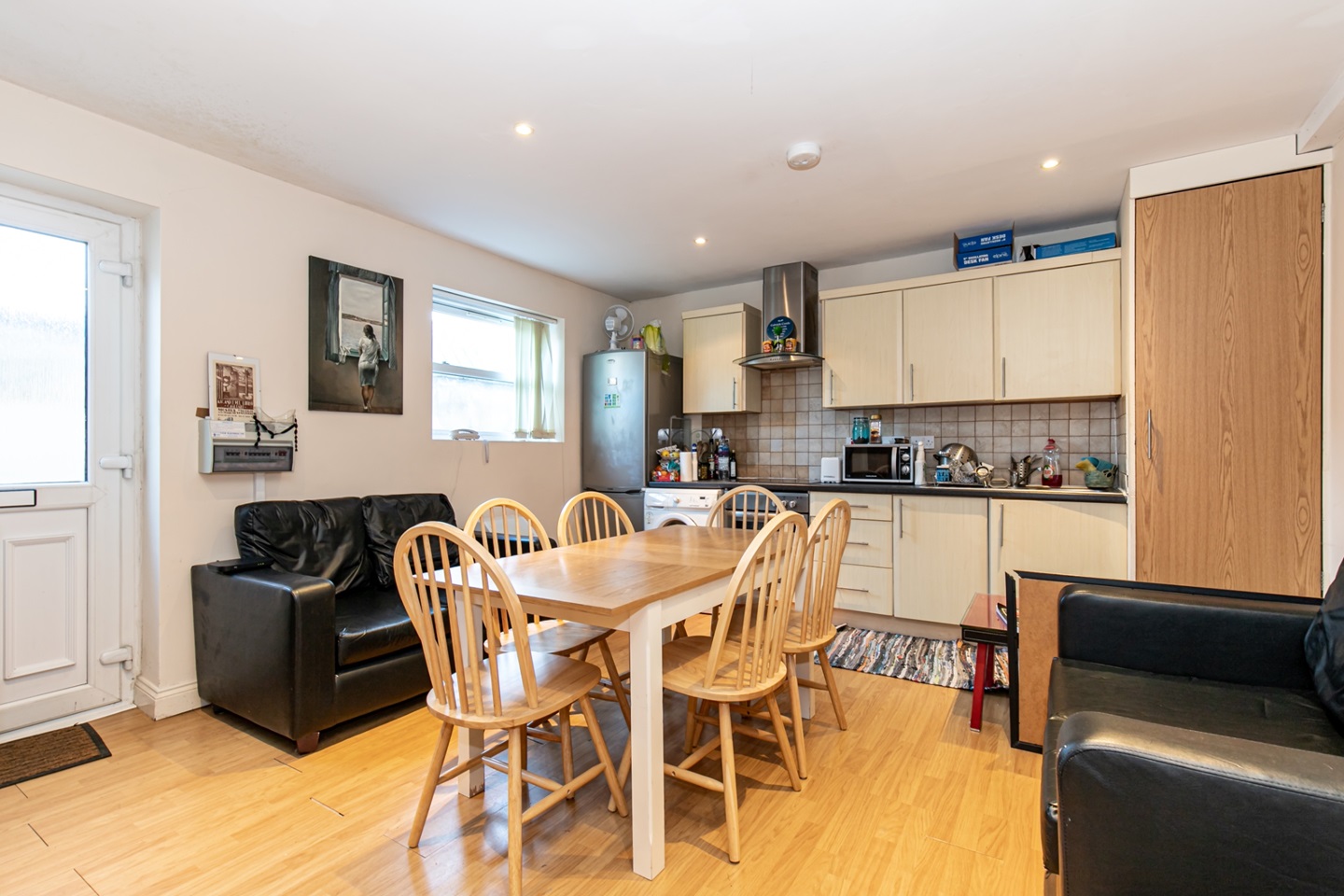 1 Bed Flat, Cowley Road, OX4 photo 2