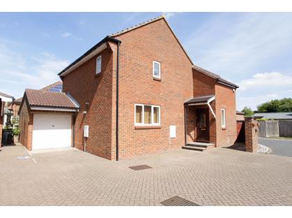 5 Bed Detached House, Vicarage Gardens, CT12