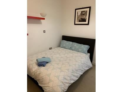 Room in a Shared Flat, Masons Avenue, CR0