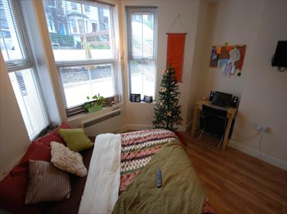 Studio Flat, London, N7