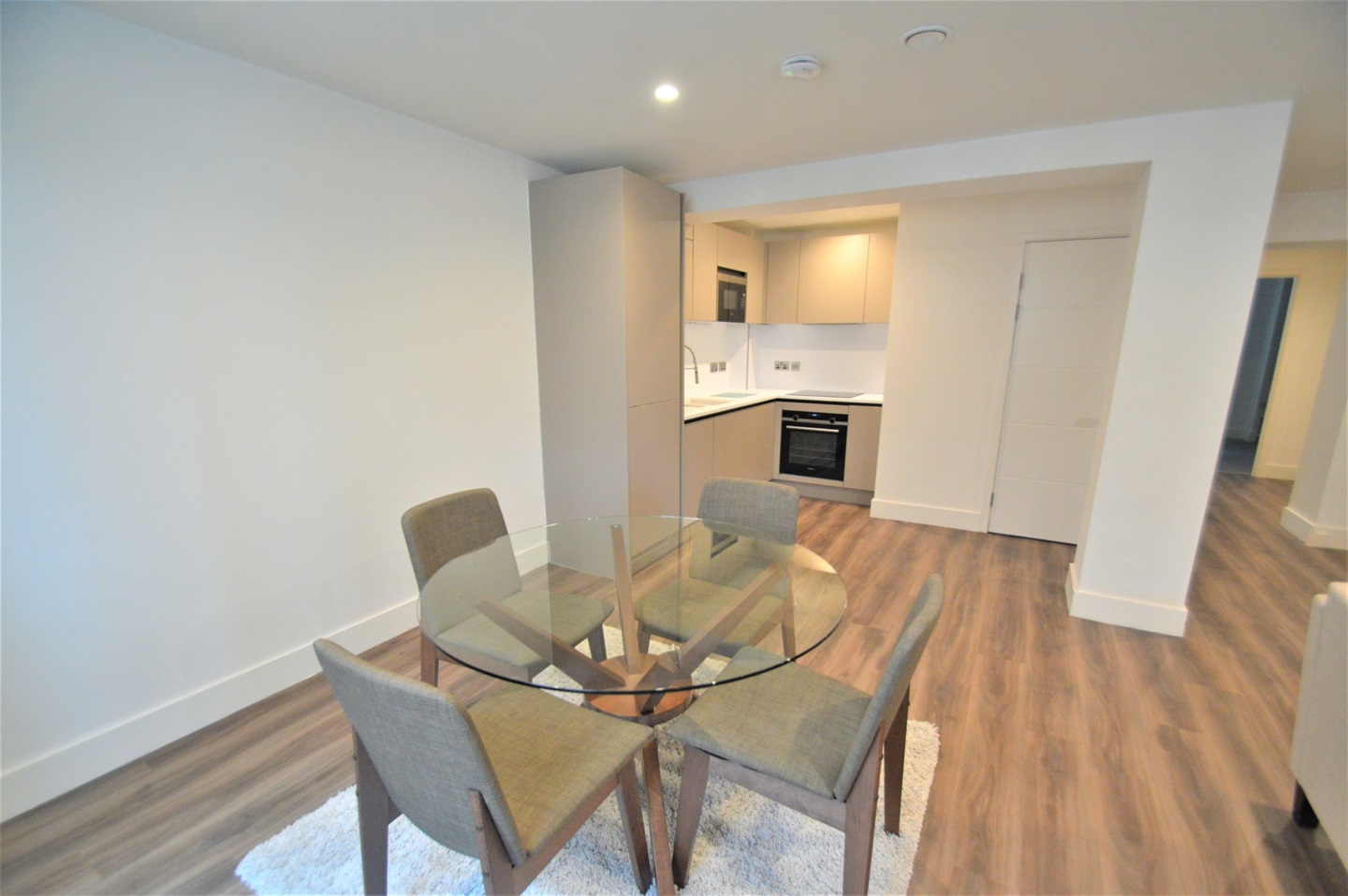 2 Bed Flat, Lightwell, B3 photo 5