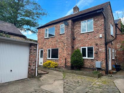 2 Bed Detached House, Kirkgate, HG5