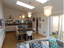 4 Bed Semi-Detached House, Warren Road, CV22