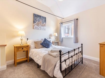 2 Bed Terraced House, Holt Road, NR10