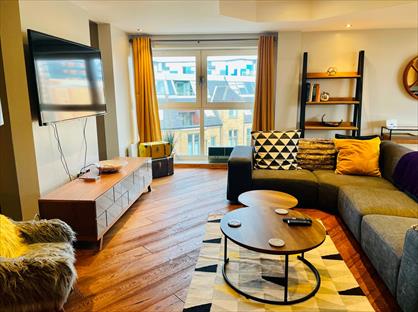 2 Bed Flat, The Bridge Apartments, LS10