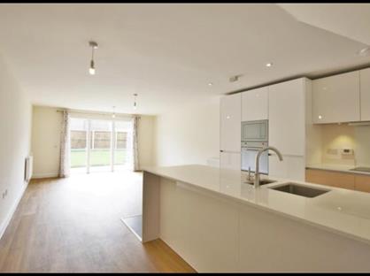 4 Bed Terraced House, Harvest Road, CB2