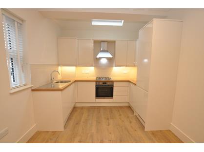 1 Bed Flat, High Road, N2