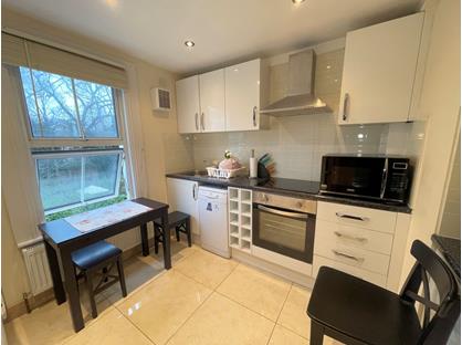 3 Bed Flat, Holland Park, W14