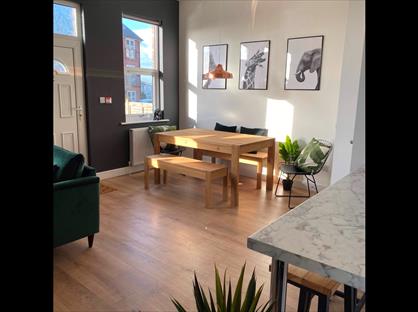 Room in a Shared House, Stanningley Road, LS13