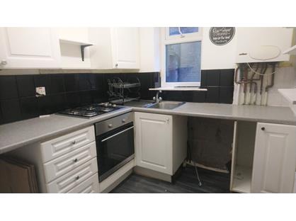 1 Bed Flat, Wellington Street West, M7