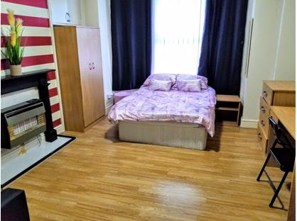Studio Flat, Duncan Street, M7