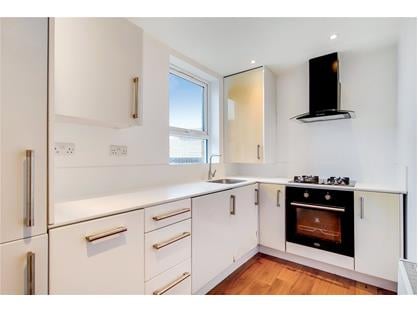 3 Bed Flat, Morrish Road, SW2