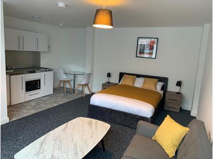 Studio Flat, Redforde House, DN22