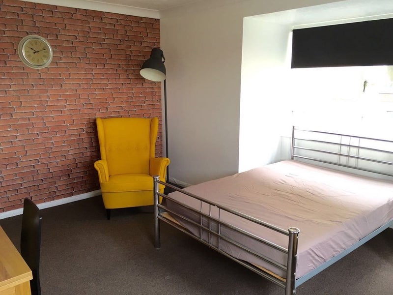 Additional image 2 of Studio Flat, Chaucer Drive, SE1, N1 7GU