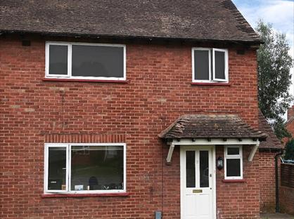 6 Bed Semi-Detached House, Park Barn East, GU2