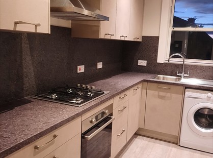 3 Bed Flat, Hercus Loan, EH21