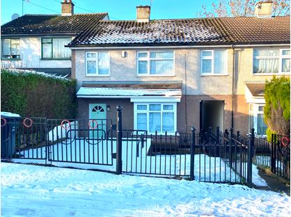 4 Bed Semi-Detached House, Wycombe Green, BD4