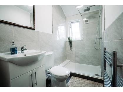 Room in a Shared House, Grovehall Drive, LS11