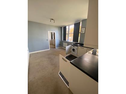 2 Bed Flat, Ravenscliffe Road, ST7