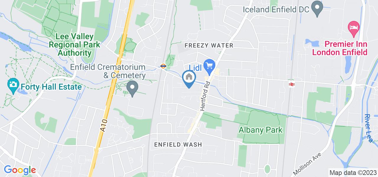 4 Bed Terraced House, Ascot Gardens, EN3