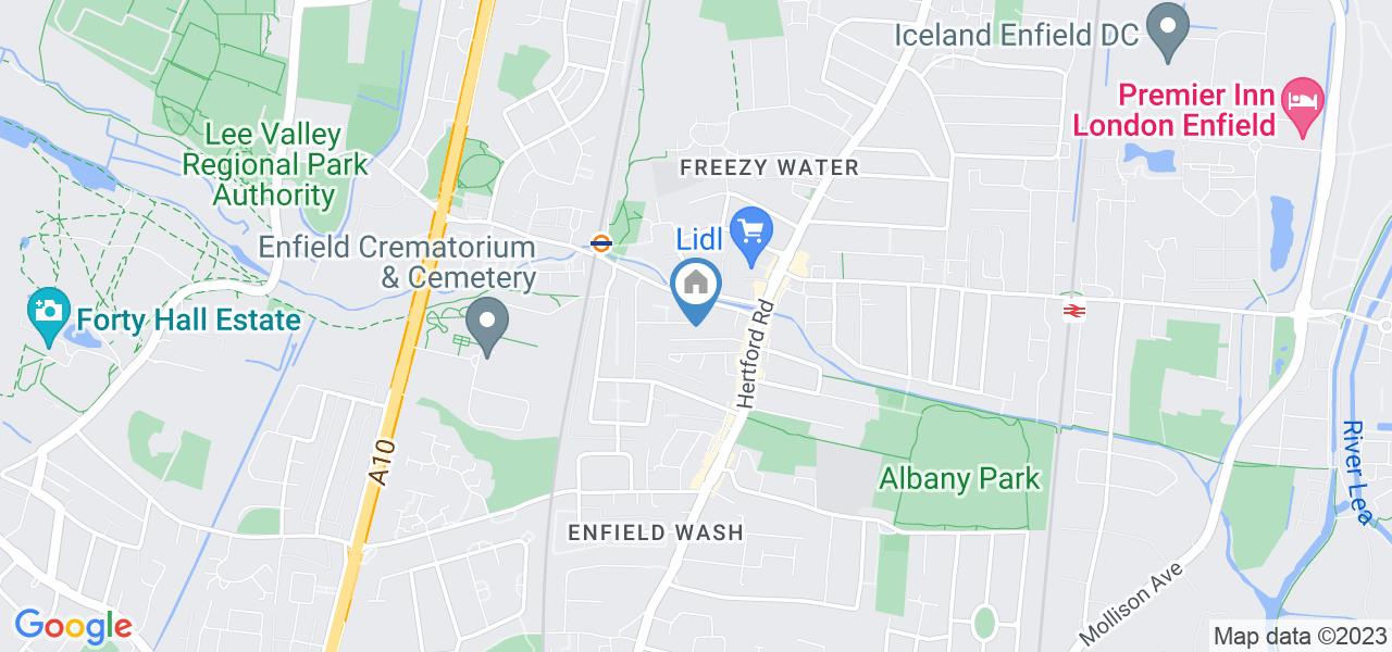 4 Bed Terraced House, Ascot Gardens, EN3