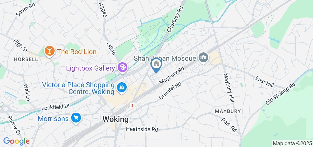 5 Bed End Terrace, Walton Road, GU21