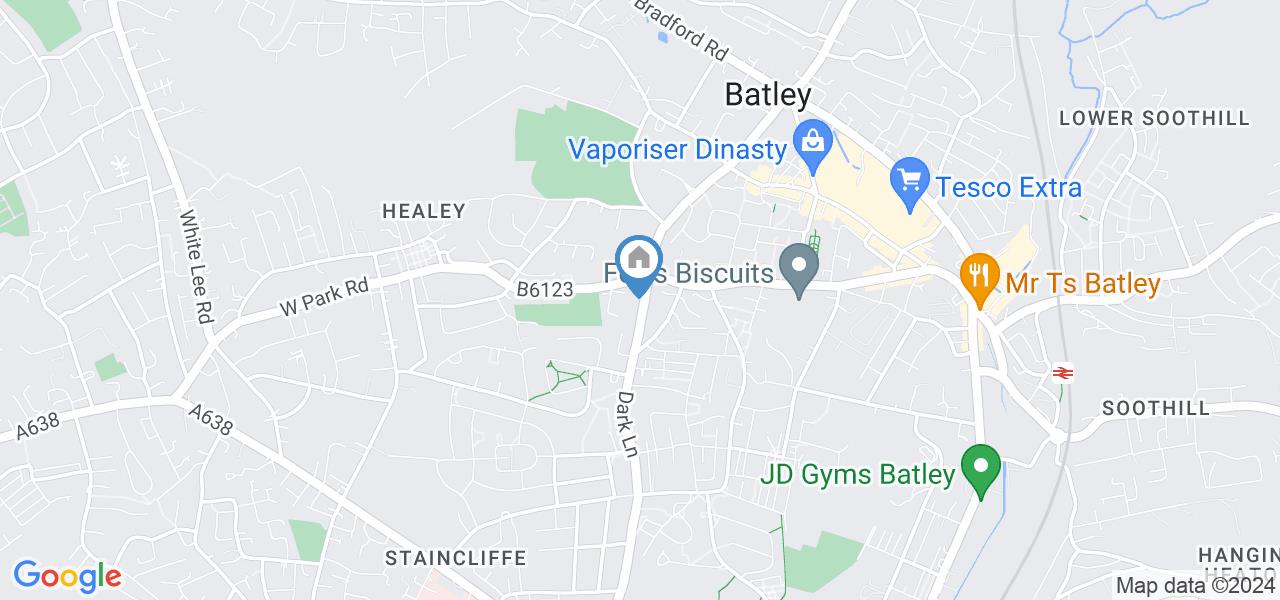 3 Bed Semi-Detached House, Clerk Green Street, WF17