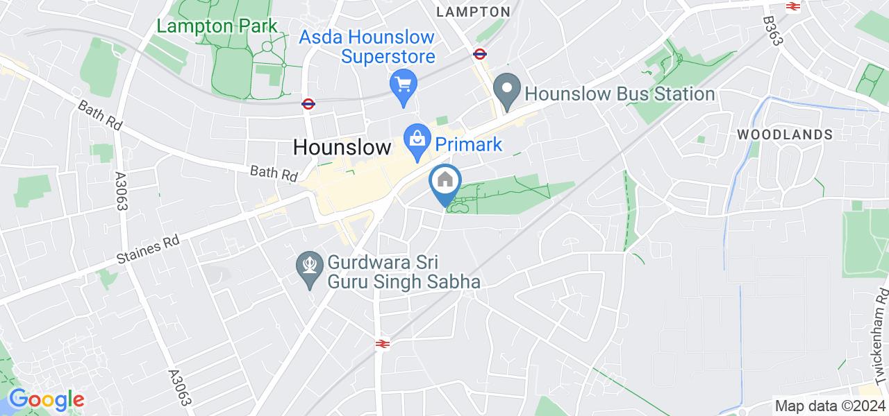 Studio Flat, Trinity Square, TW3